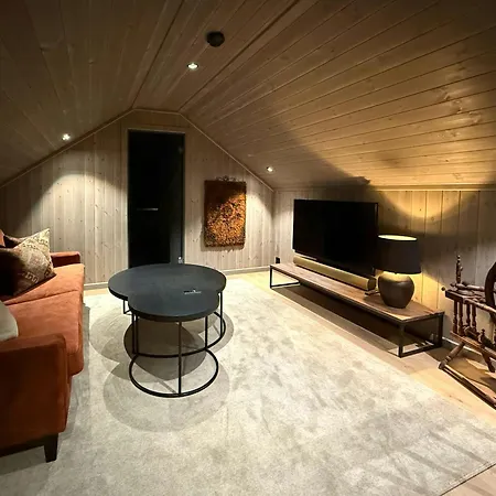 Feriehus New Mountain With Panoramic Views In Hafjell *